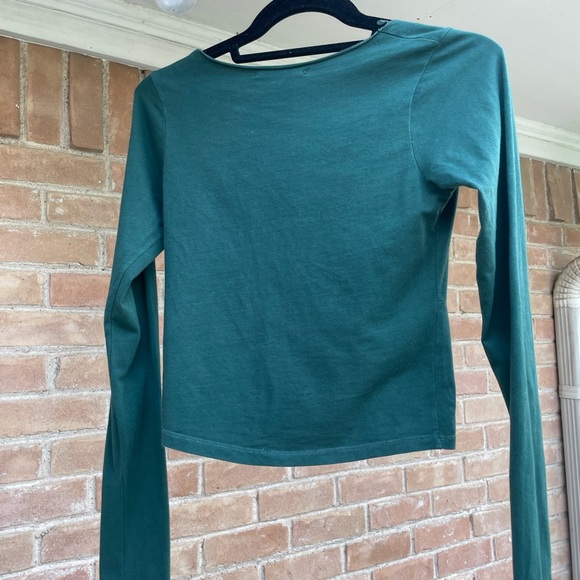 Brandy Melville Green Long Sleeve Top - Picture 3 of 4